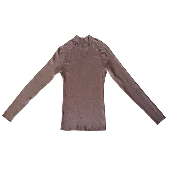 Reitmans R Essentials Fitted Long Sleeve Mock Neck Ribbed Knit Tee - Picture 3 of 3